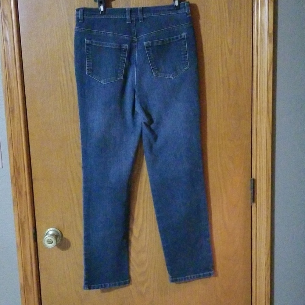 Jeans Style & Co. - Picture 2 of 4